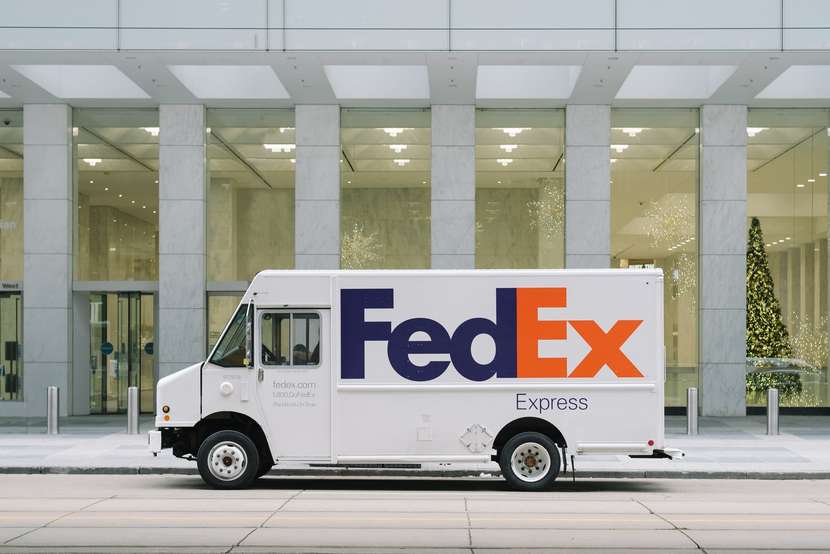 fedex is one international courier for ecommerce in latvia