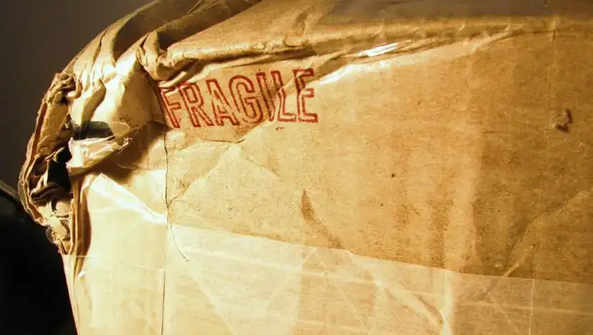 Broken parcel package