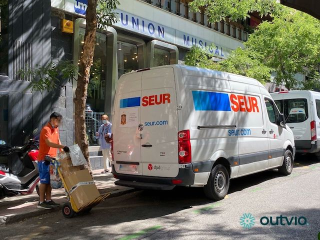 Cómo enviar con SEUR: guía de envíos económicos para ecommerce y tiendas online